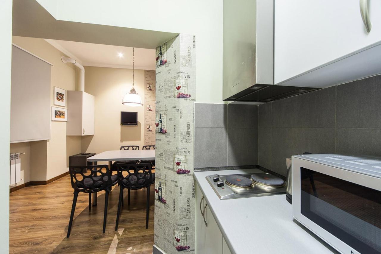 Ferienwohnung Goodrest On Deribasovskaya Odessa Exterior foto
